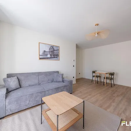 Bright T2 Near Grands Boulevards 10th Appartement Parijs