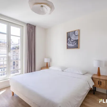 Bright T2 Near Grands Boulevards 10th Appartement Parijs